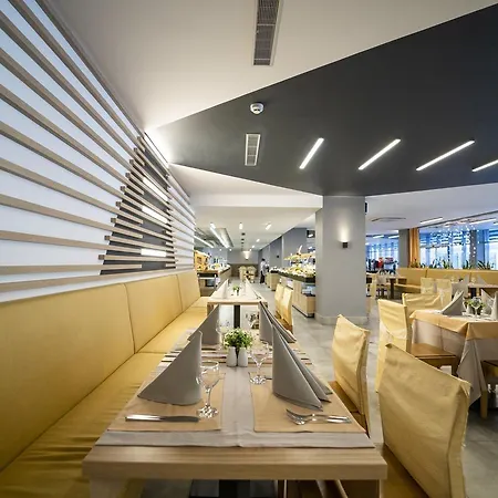 Hvd Viva Club Ultra - Private & Free Parking Хотел Златни пясъци