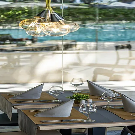 Хотел Hvd Viva Club Ultra - Private & Free Parking