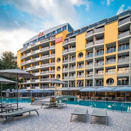 Готель Hvd Viva Club Ultra - Private & Free Parking 4*