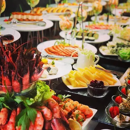 Отель Hvd Viva Club Ultra - Private & Free Parking Золотые Пески