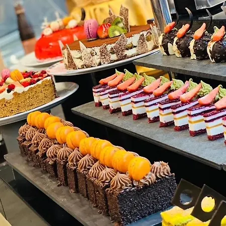 Готель Hvd Viva Club Ultra - Private & Free Parking 4*