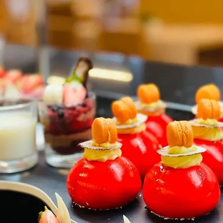 Hvd Viva Club Ultra - Private & Free Parking Отель 4*