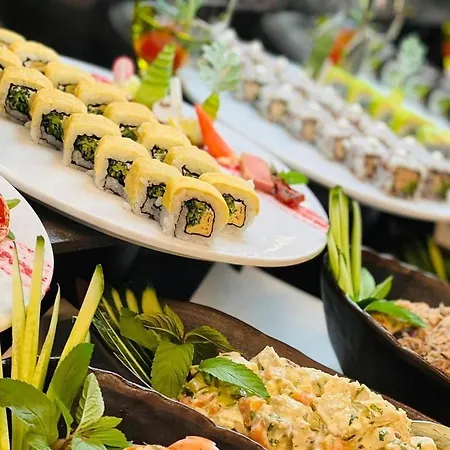 Готель Hvd Viva Club Ultra - Private & Free Parking 4*