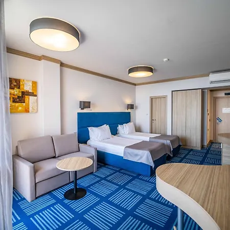 Отель Hvd Viva Club Ultra - Private & Free Parking