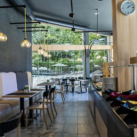 Hvd Viva Club Ultra - Private & Free Parking Hotel