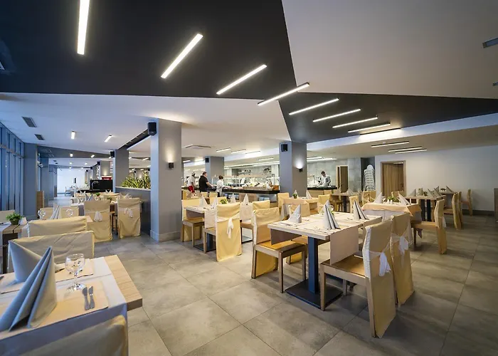 Hvd Viva Club Ultra - Private & Free Parking Hotel 4*